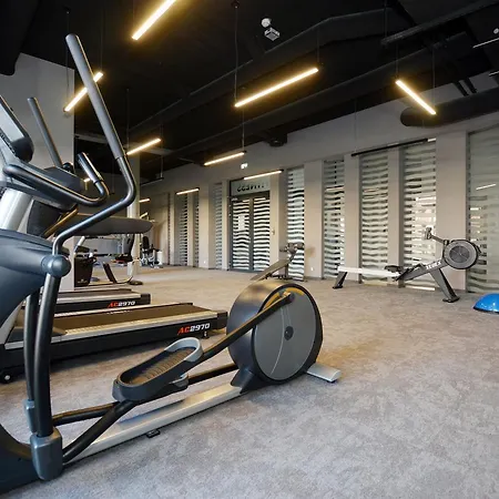 Polanki Park, Sun & Snow Daire