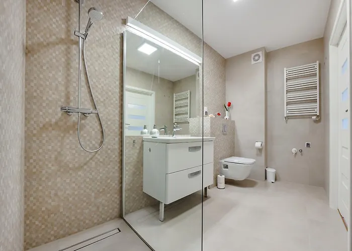 Polanki Park, Sun & Snow