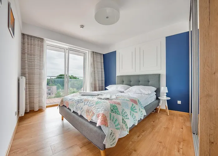 Polanki Park, Sun & Snow